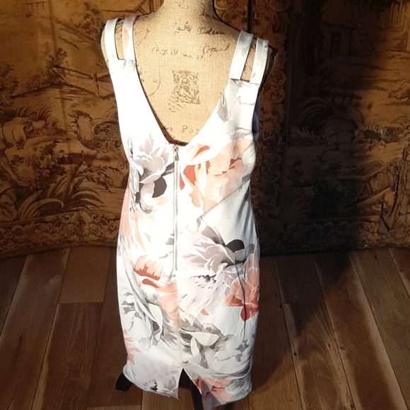 Rebecca's B NEW Floral Midi 16 - Picture 4 of 5